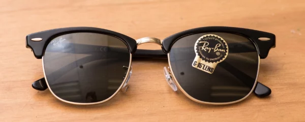 les-lunettes-de-soleil-peuvent-elles-vraiment-sublimer-les-traits-du-visage